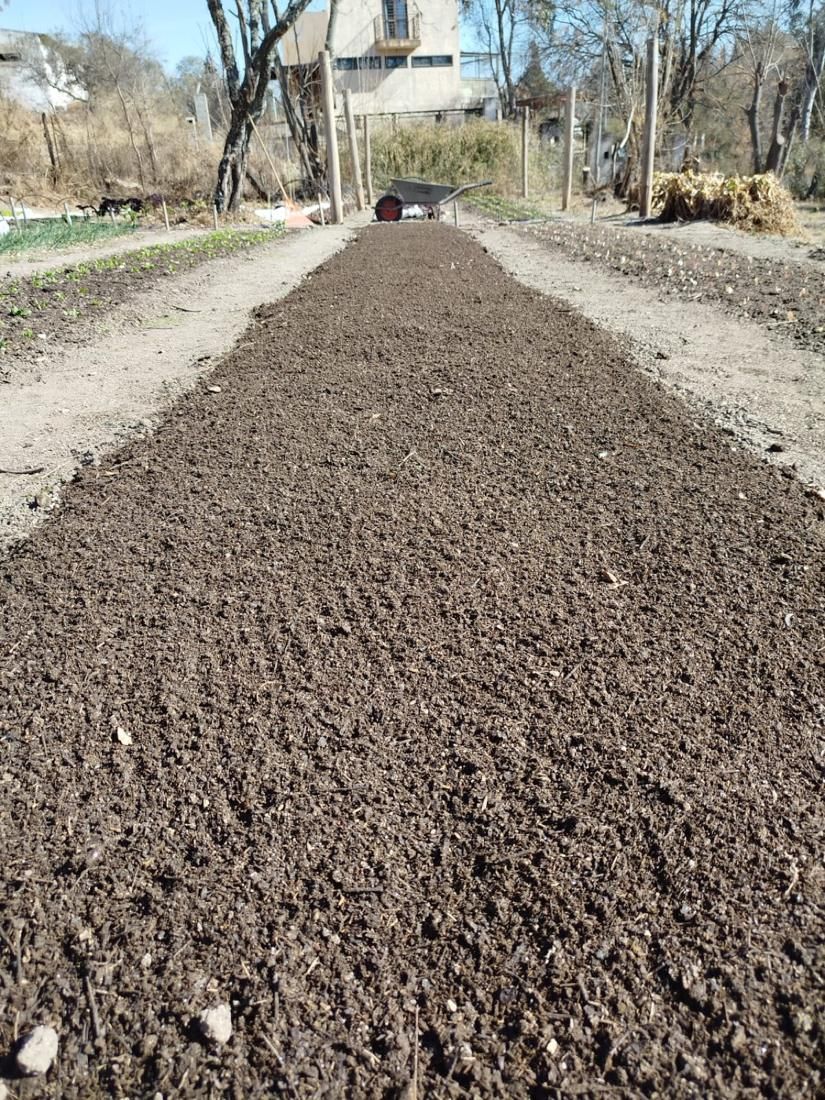 Bancal con la tierra preparada